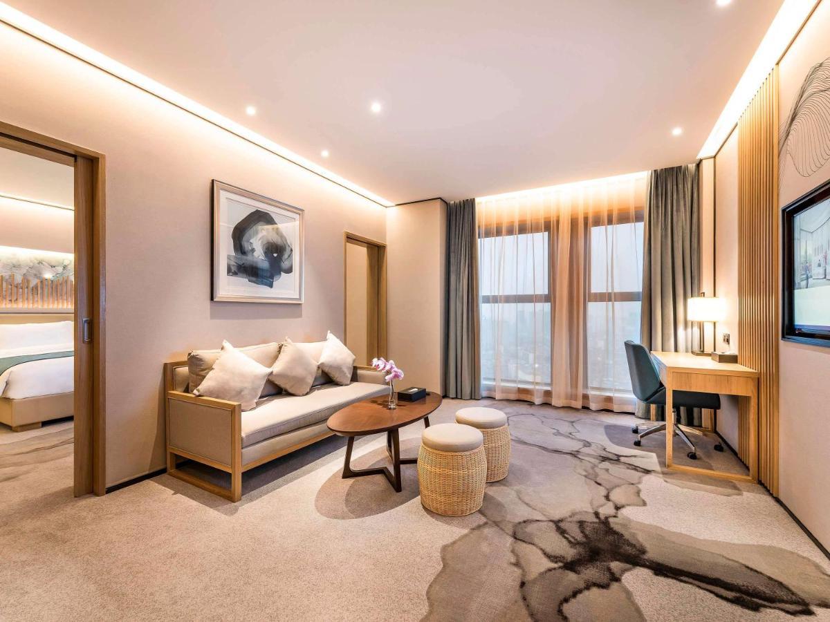 Mercure Chengdu Huapaifang Екстериор снимка