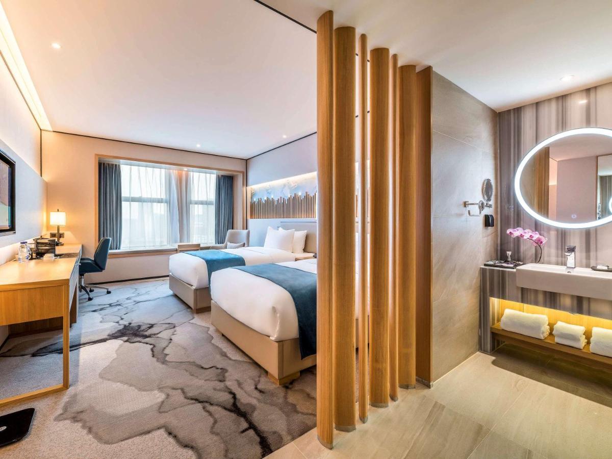 Mercure Chengdu Huapaifang Екстериор снимка