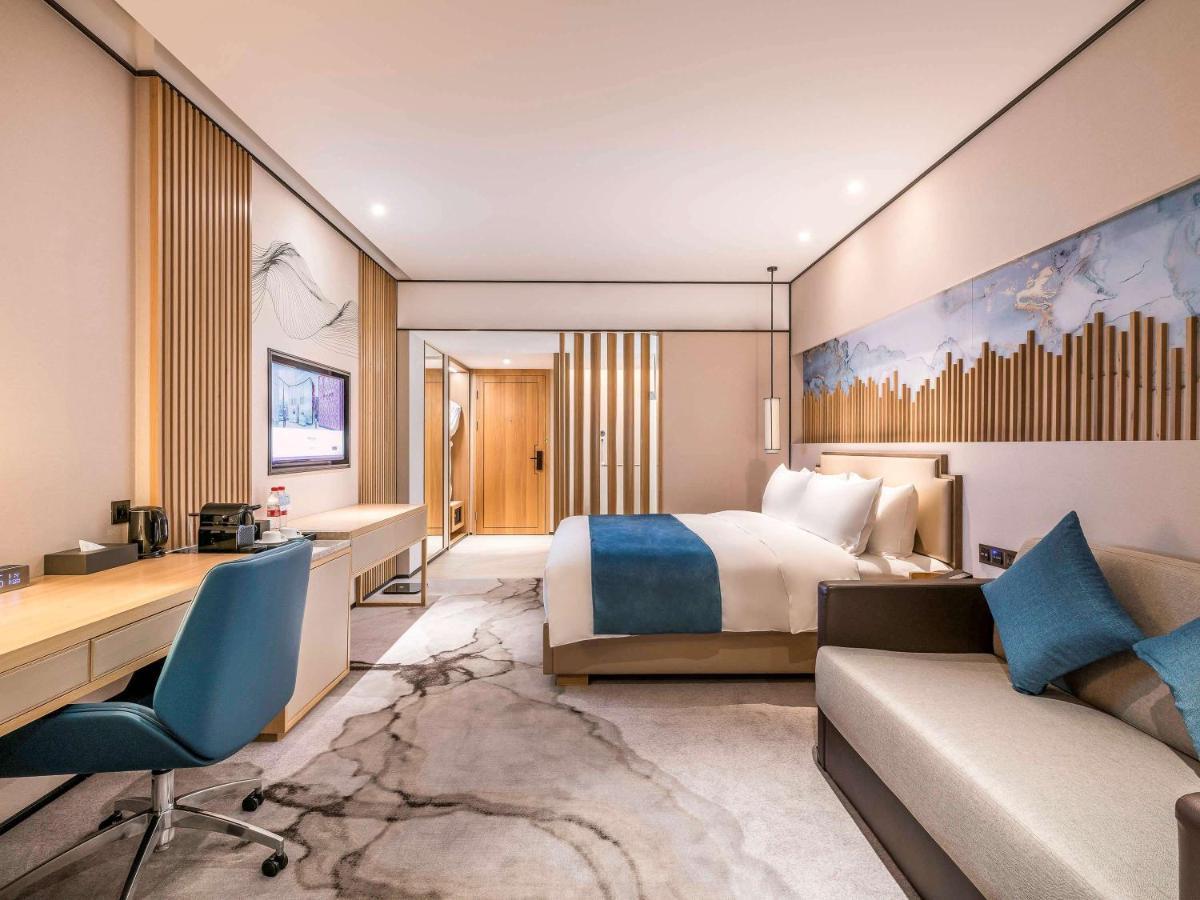 Mercure Chengdu Huapaifang Екстериор снимка