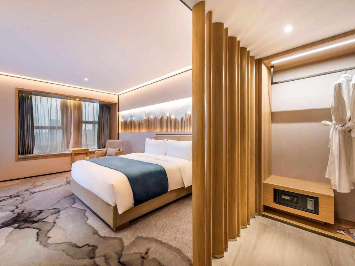Mercure Chengdu Huapaifang Екстериор снимка