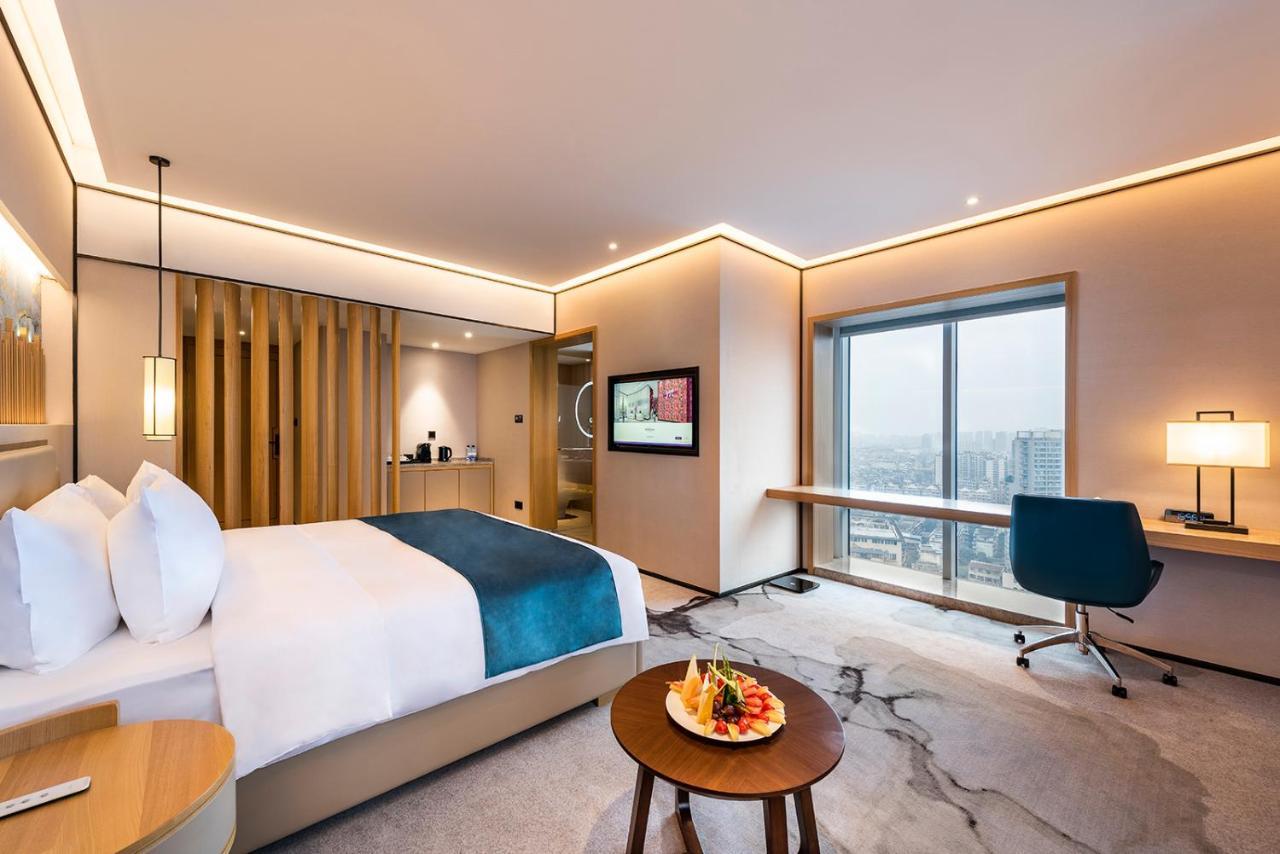 Mercure Chengdu Huapaifang Екстериор снимка