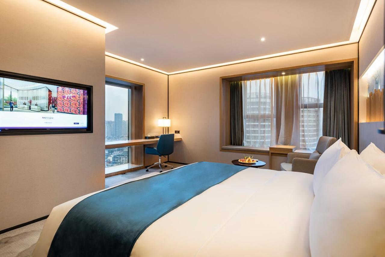 Mercure Chengdu Huapaifang Екстериор снимка