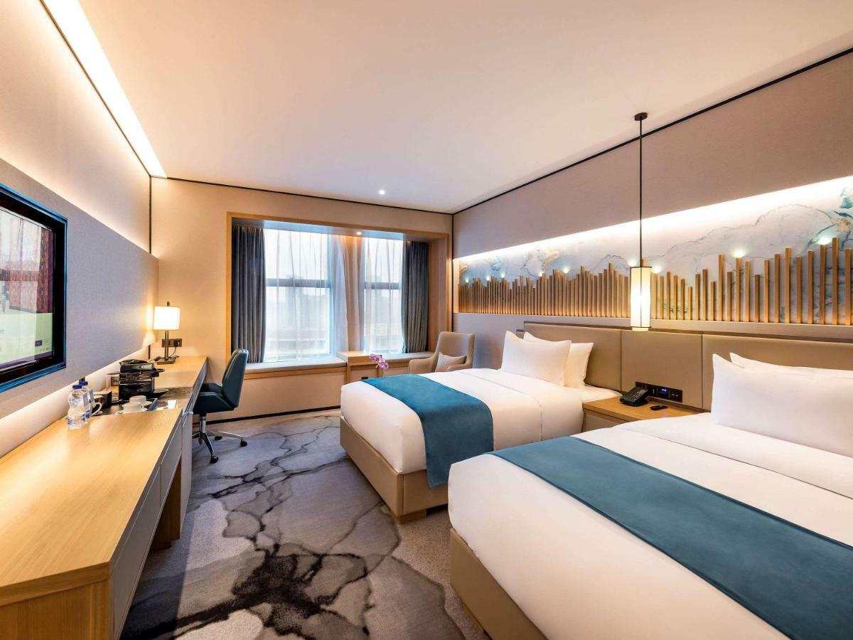 Mercure Chengdu Huapaifang Екстериор снимка